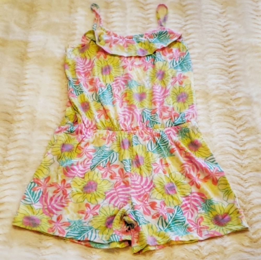 Floral romper extremely me! Size 14-15 euc